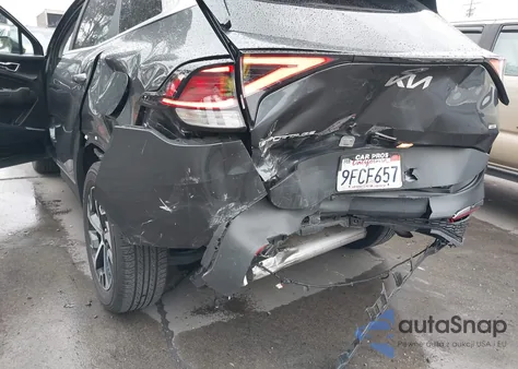 2023 Kia Sportage Hybrid Ex z USA, uszkodzony, nr VIN KNDPVCAG1P7052090